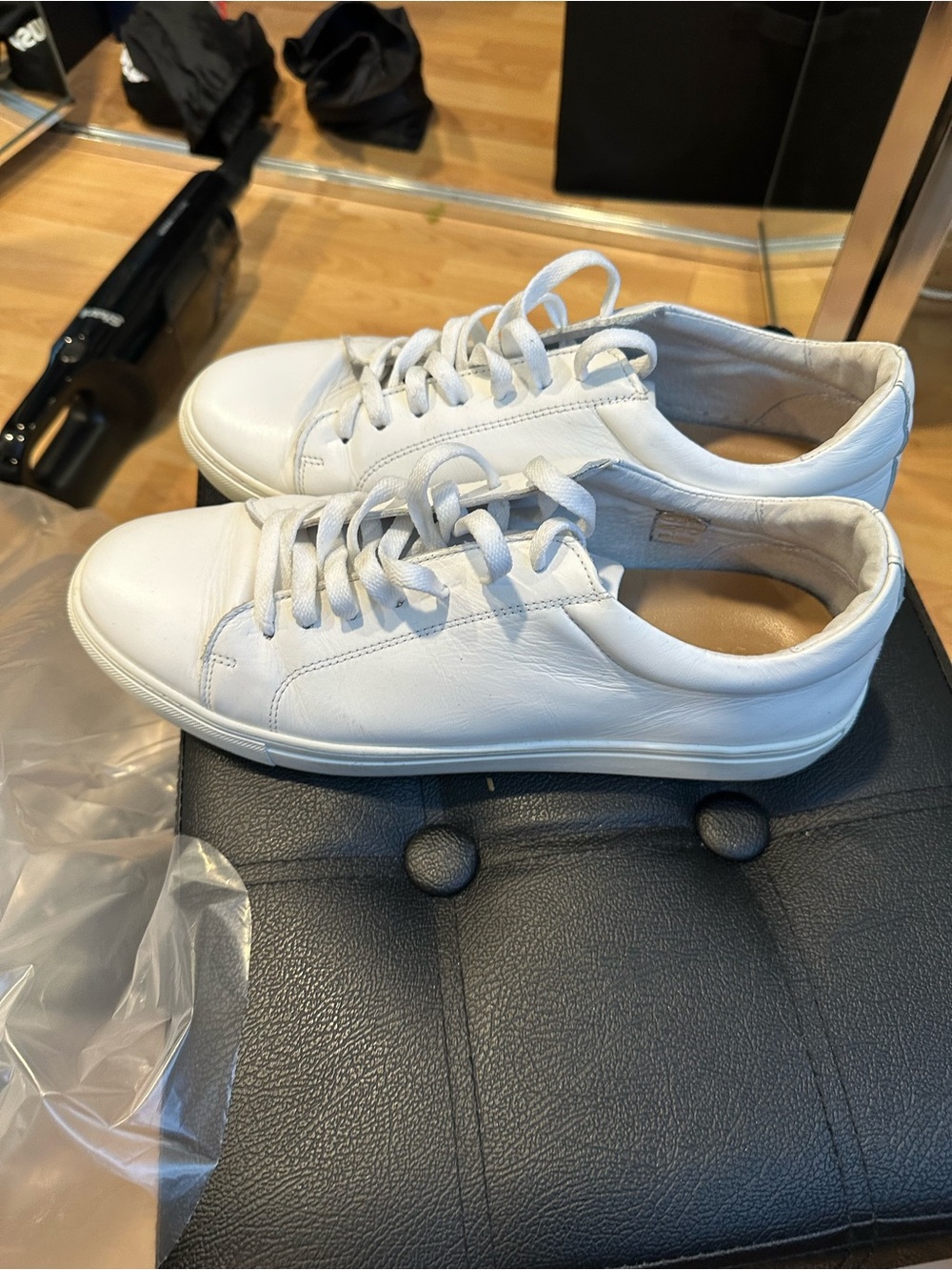 Men's White Leather Low-Top Sneakers
